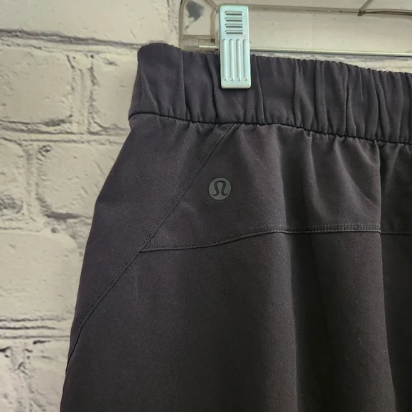 Lululemon Stroll at Sundown Short - Picture 7 of 10